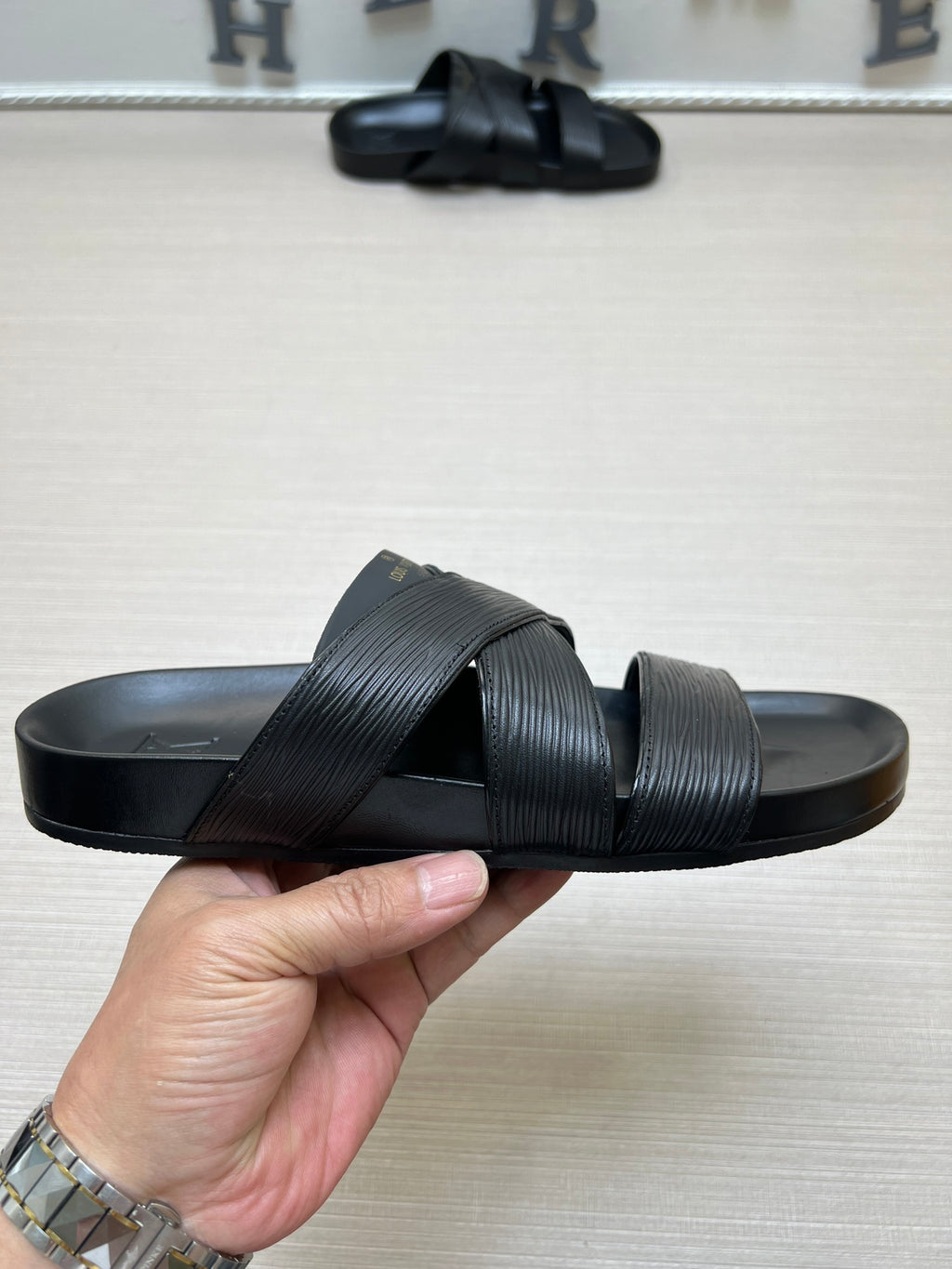 Z5ZE89 Popular slippers