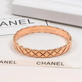 X2B60C25K  Popular Bracelets