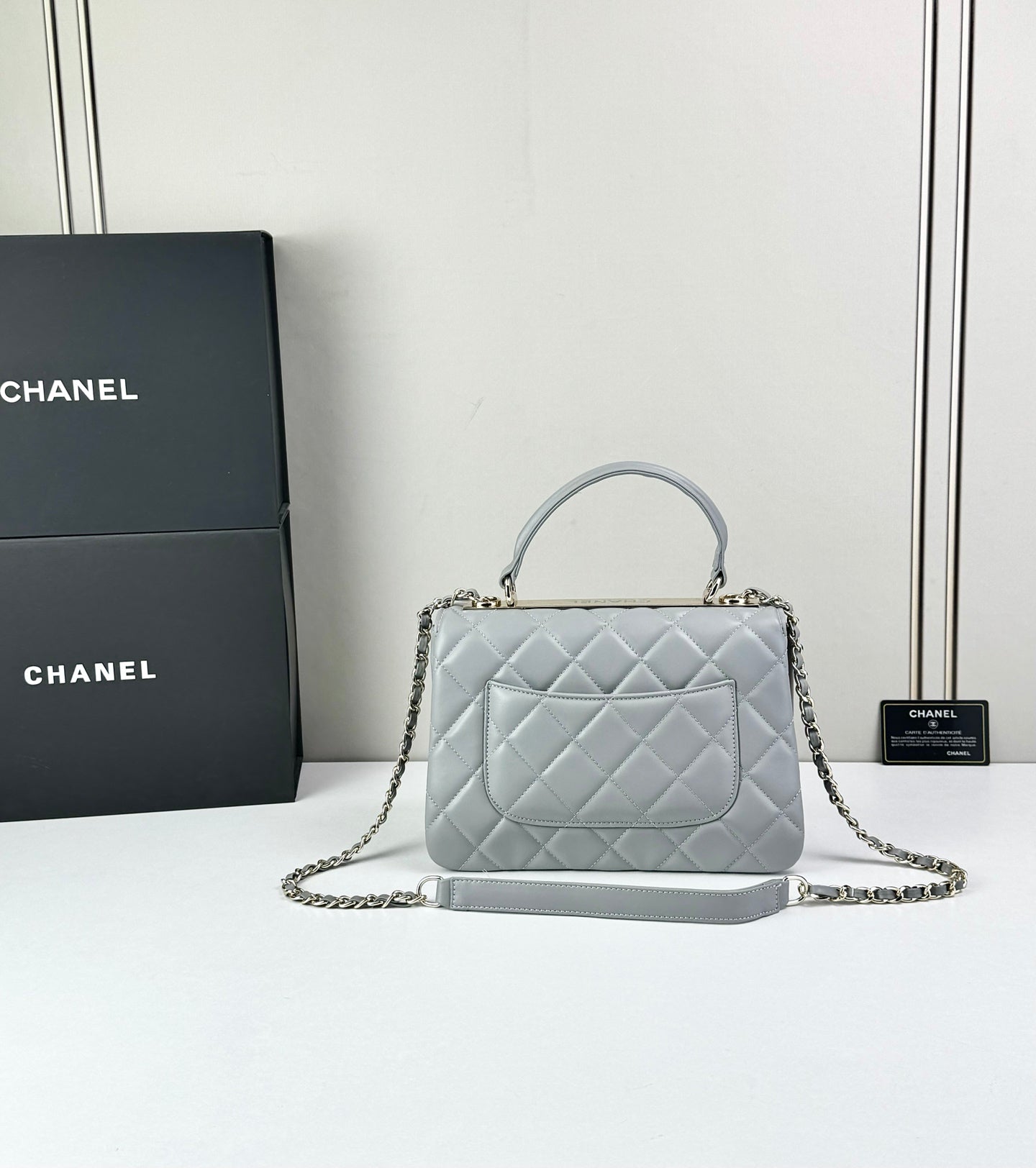 B1X76C7  Popular leather bag