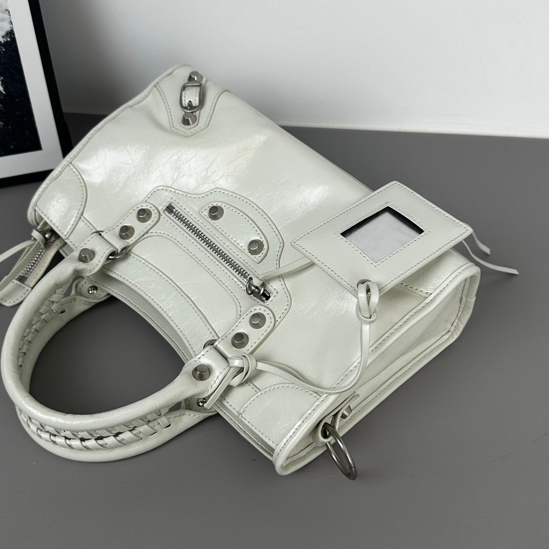 B1P36J117 Popular leather bag