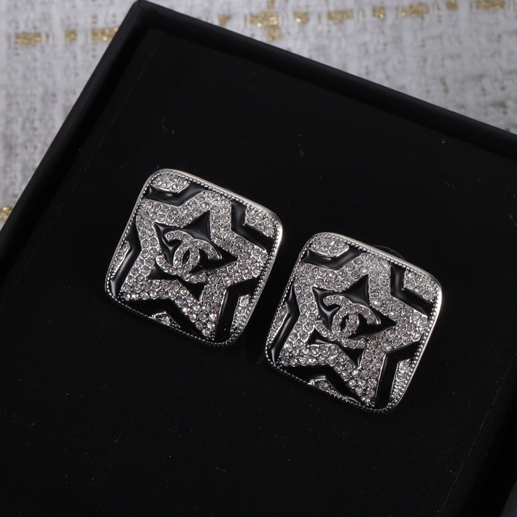 X1Z54C268E Popular Earrings