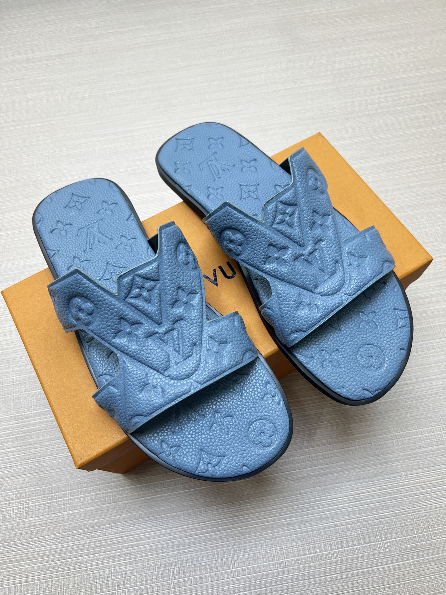 Z5ZE34 Popular slippers