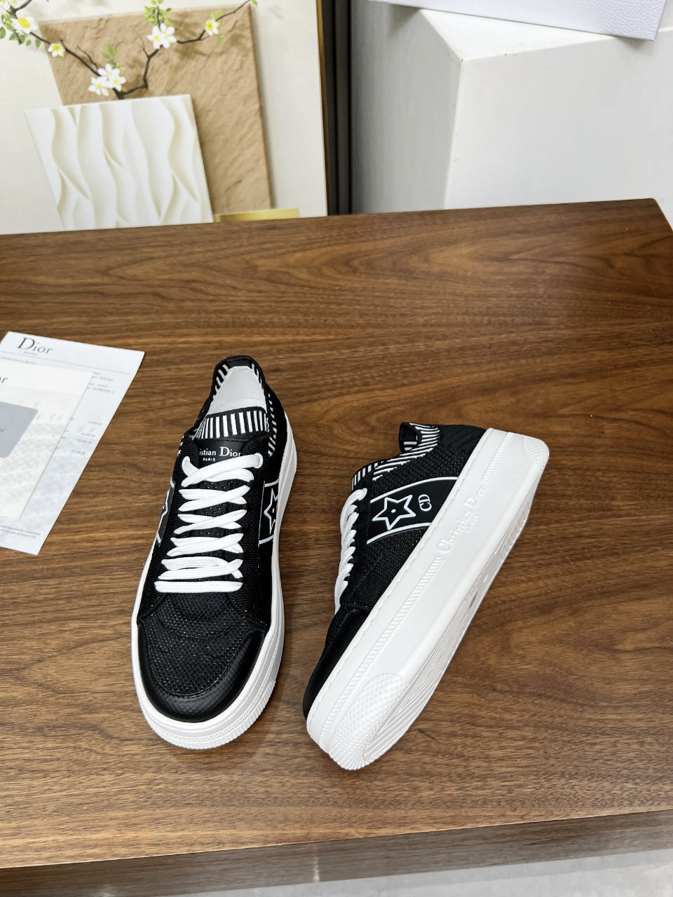 Z2Q105D310 Popular high-quality Shoes