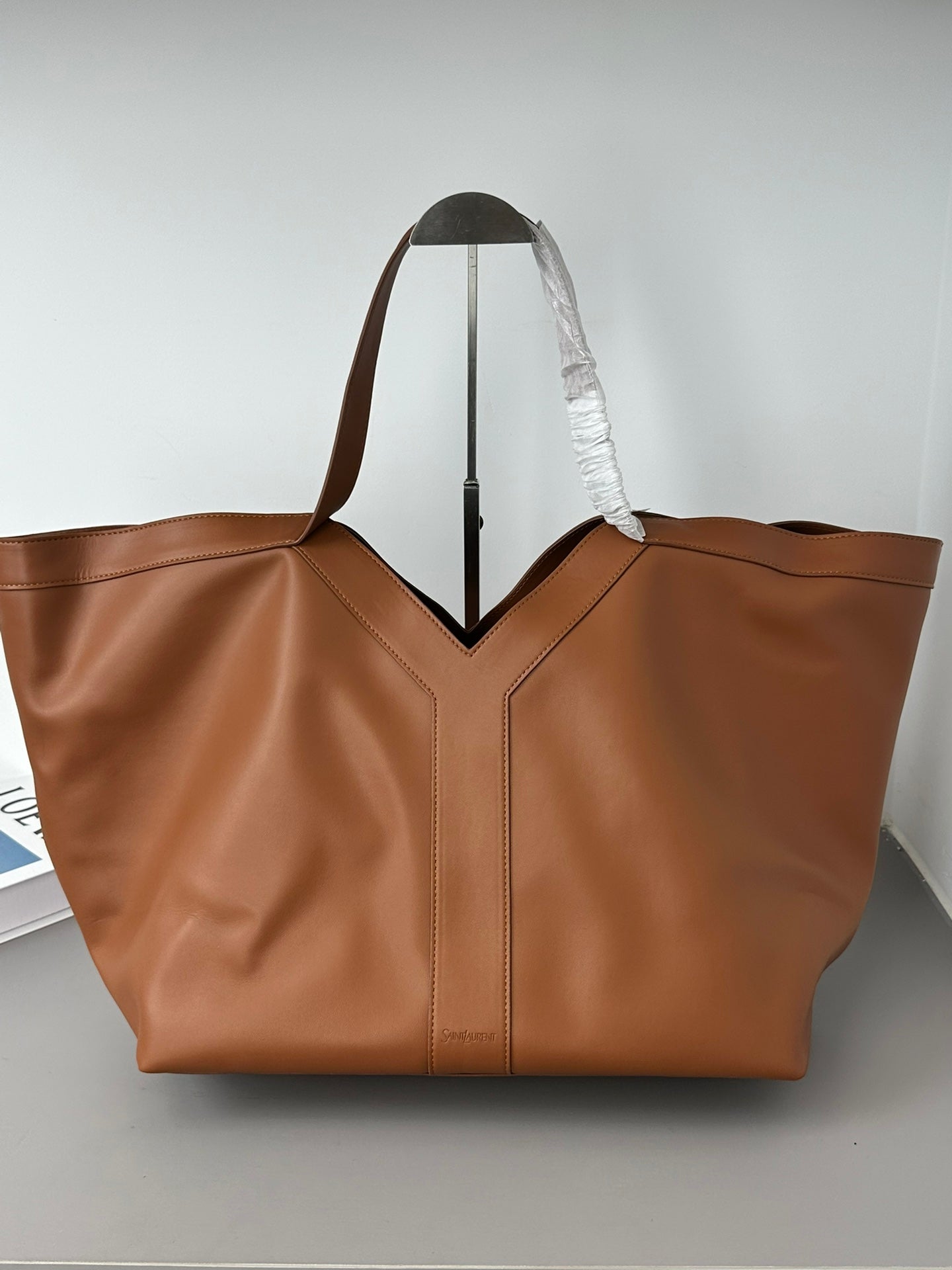 B1X104SL51 Popular    leather bag