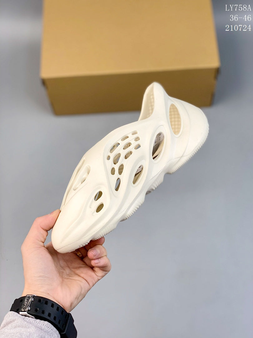 Z4A87  Popular shoes