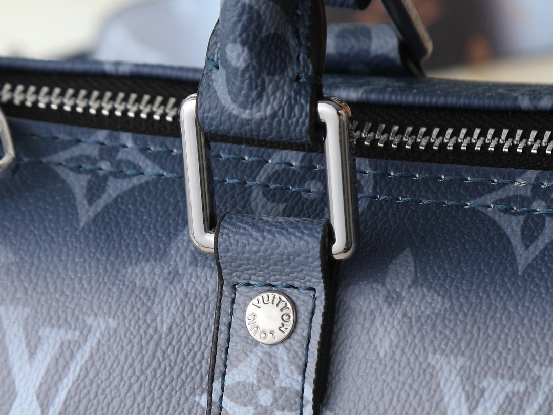 B1P46E30 Popular leather bag