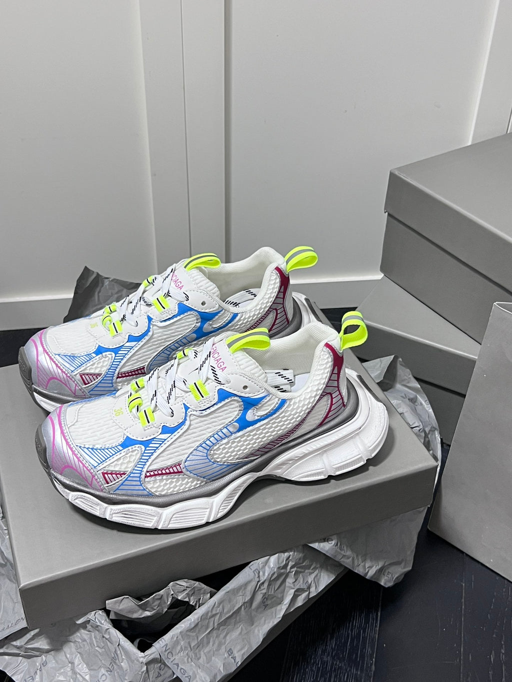 Z1Z54J116 Popular Casual shoes