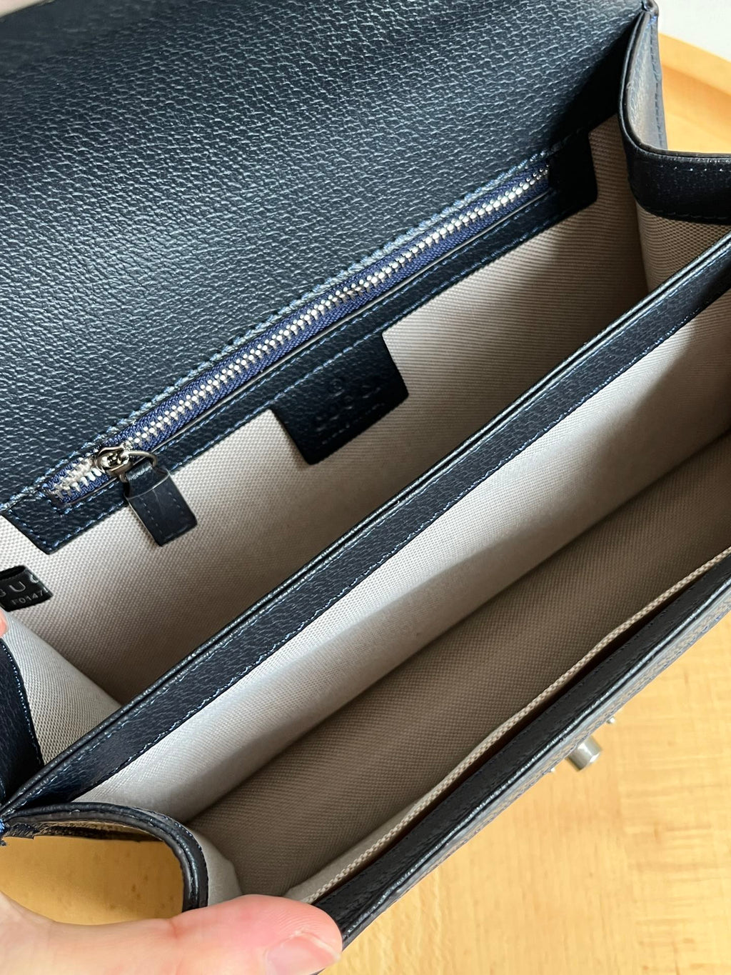 B12X64B467 Popular   leather bag