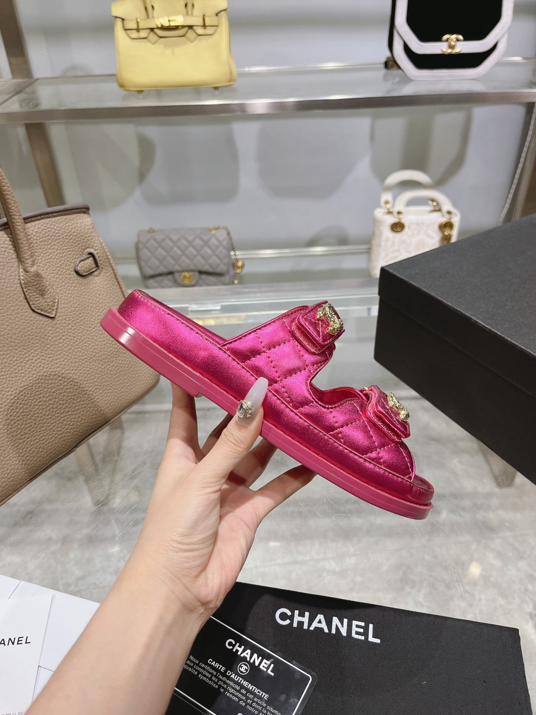 Z2R45C9  Popular leather shoes
