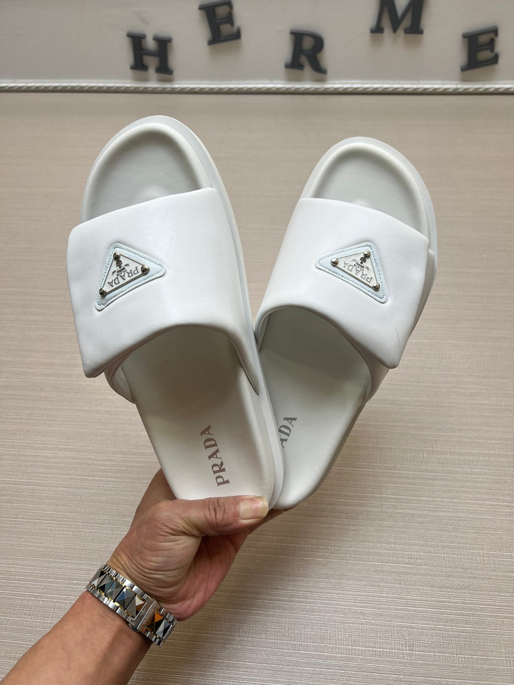 Z5ZPD4 Popular slippers