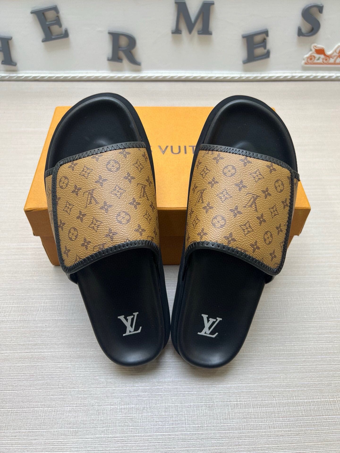Z5WE246 Popular Slippers