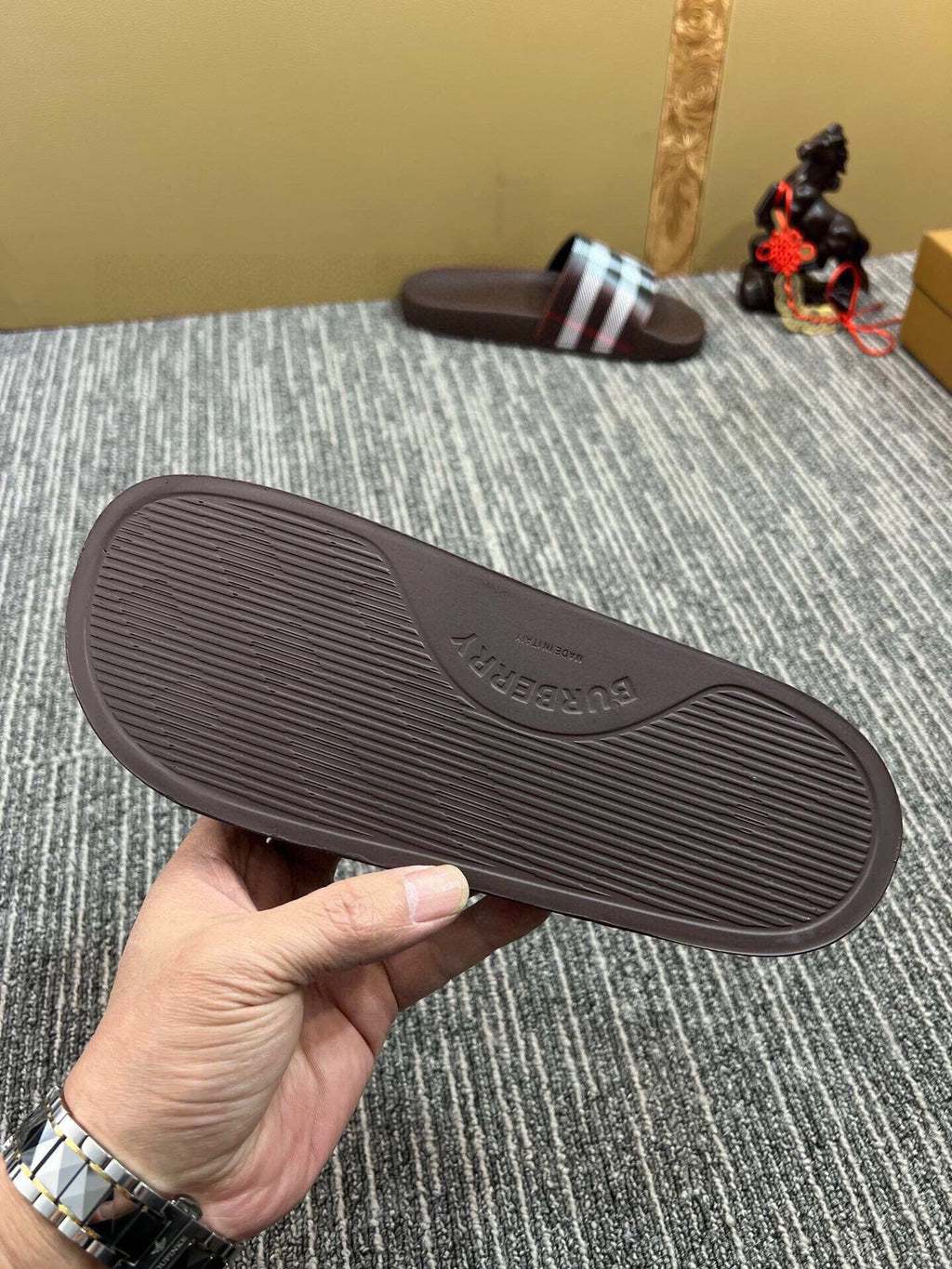 Z5Z35R259 Popular Slippers