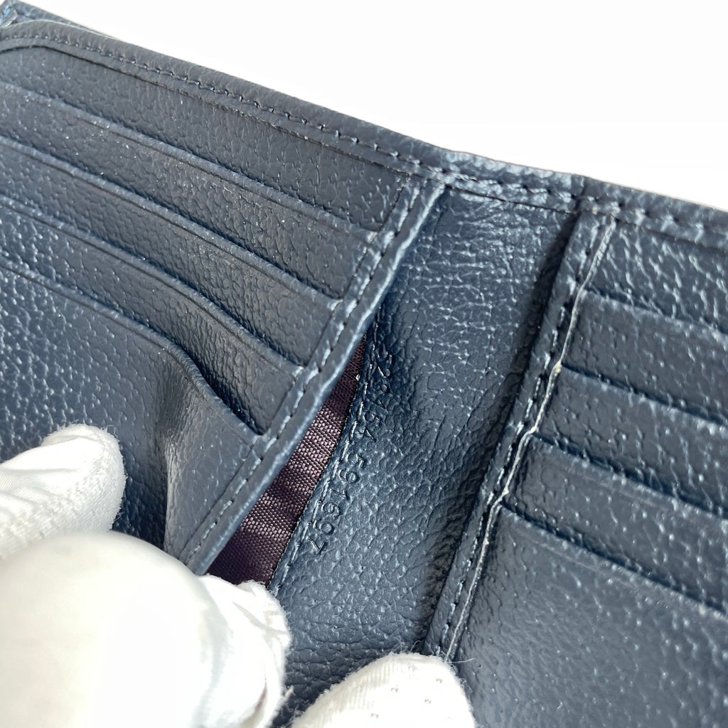 B1X46B7 Popular leather wallets ( with full packaging )