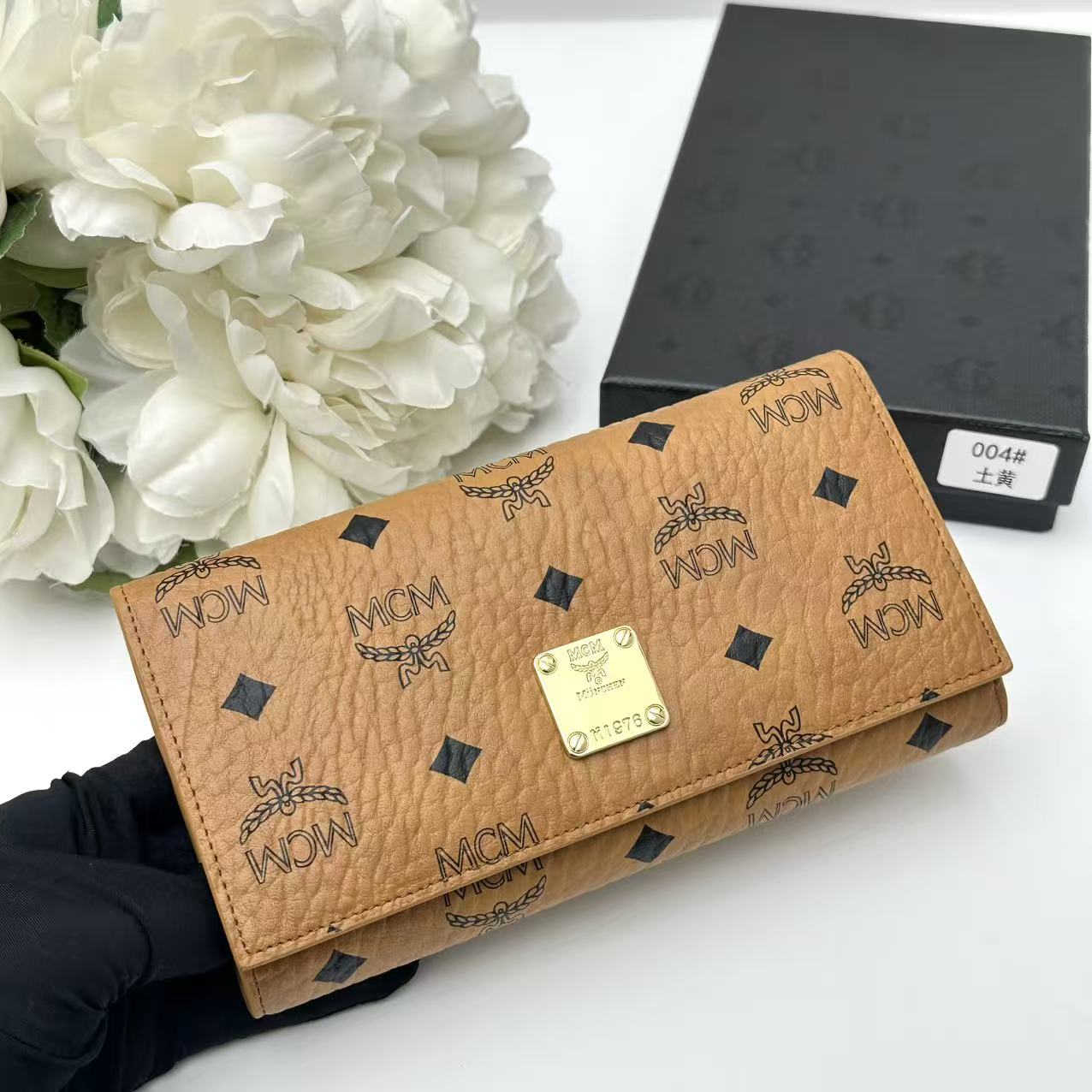 B1N36M14 Popular leather  Wallets