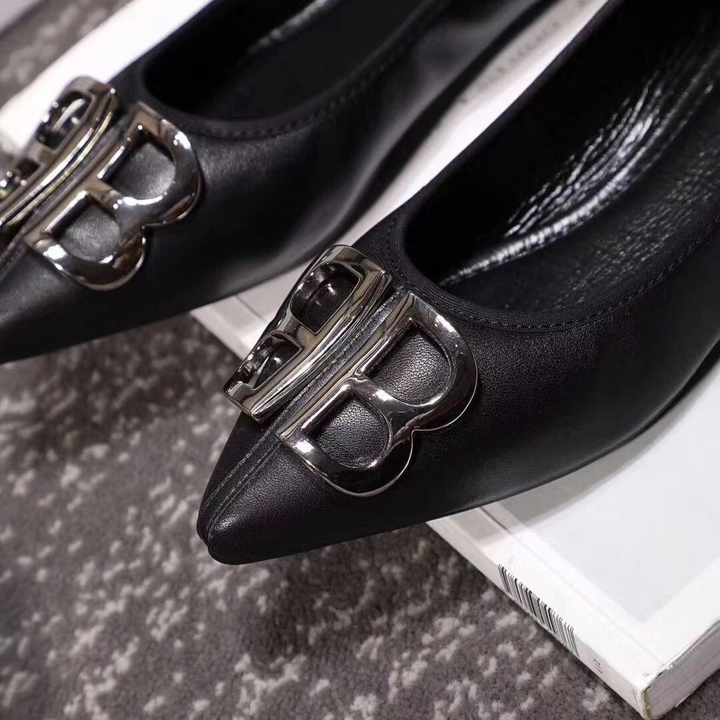 Z2Q95J121 Popular high-quality leather Shoes