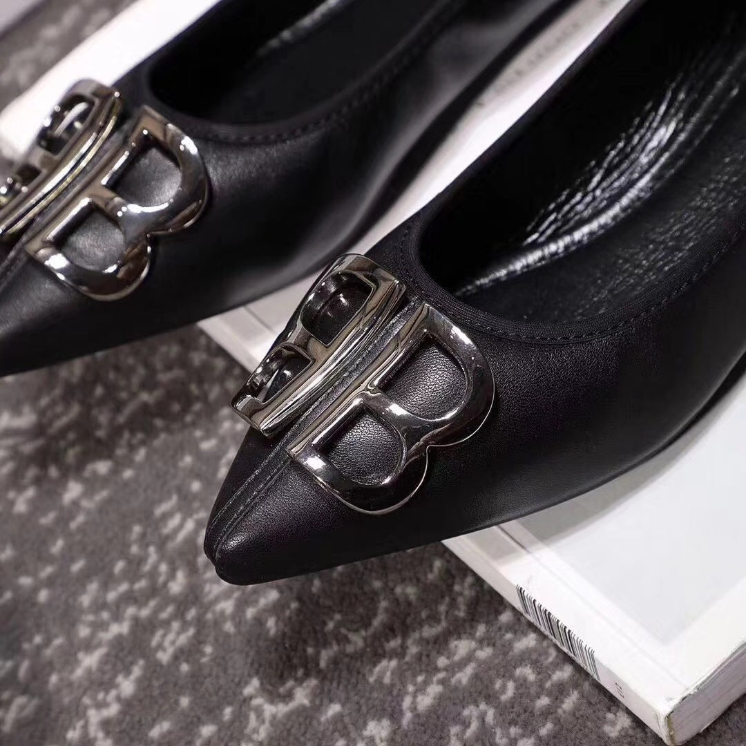 Z2Q95J121 Popular high-quality leather Shoes