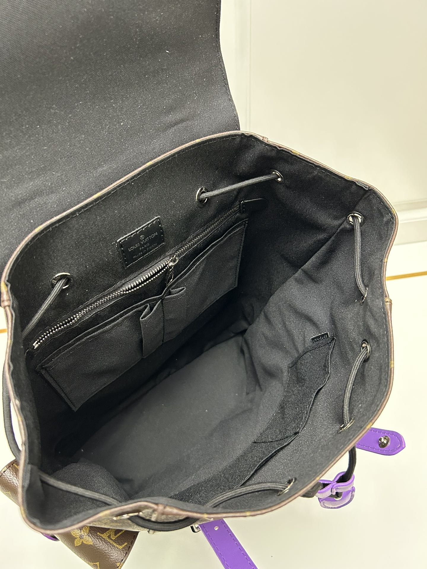 B1W25E72 Popular  Backpacks