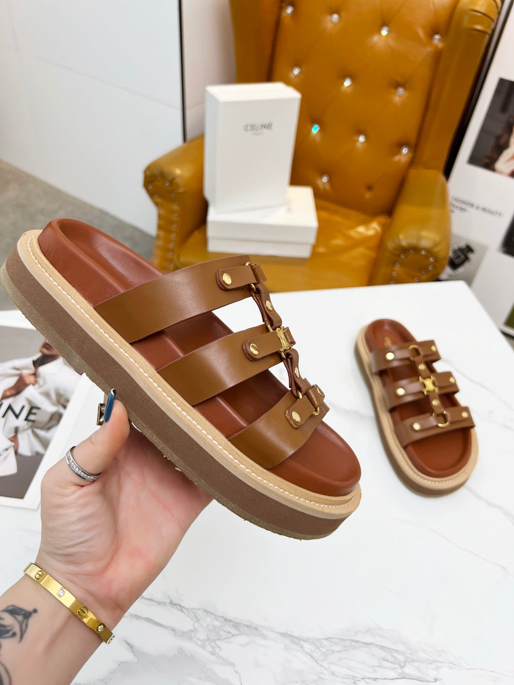 Z2R45N1  Popular leather shoes 