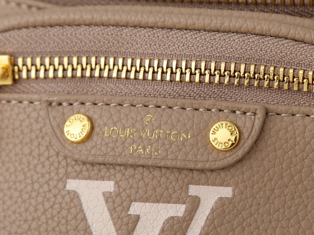 B1P46E70 Popular  bag