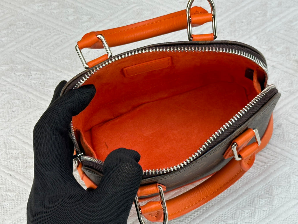 B1X55E20 Popular leather bag