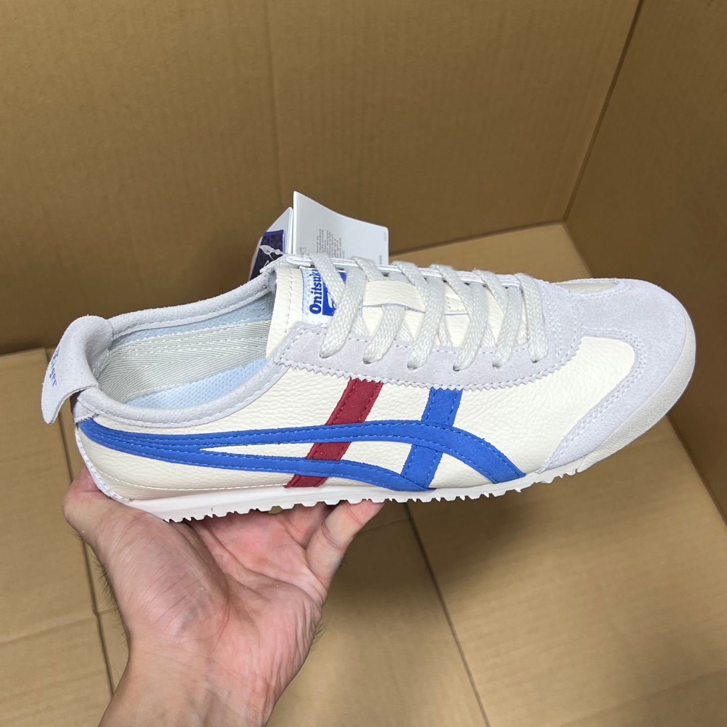 Z4Q95A34  Popular  shoes