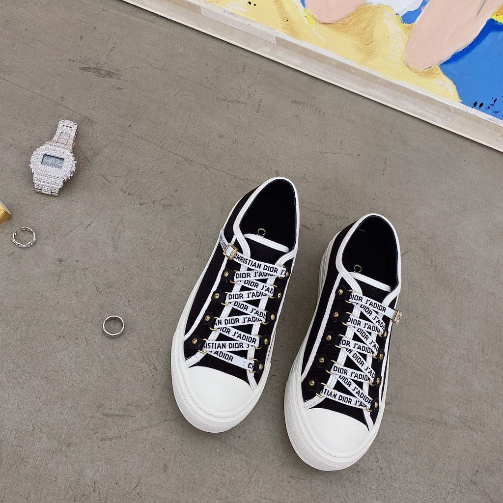 Z2Q105D429 Popular high-quality Shoes