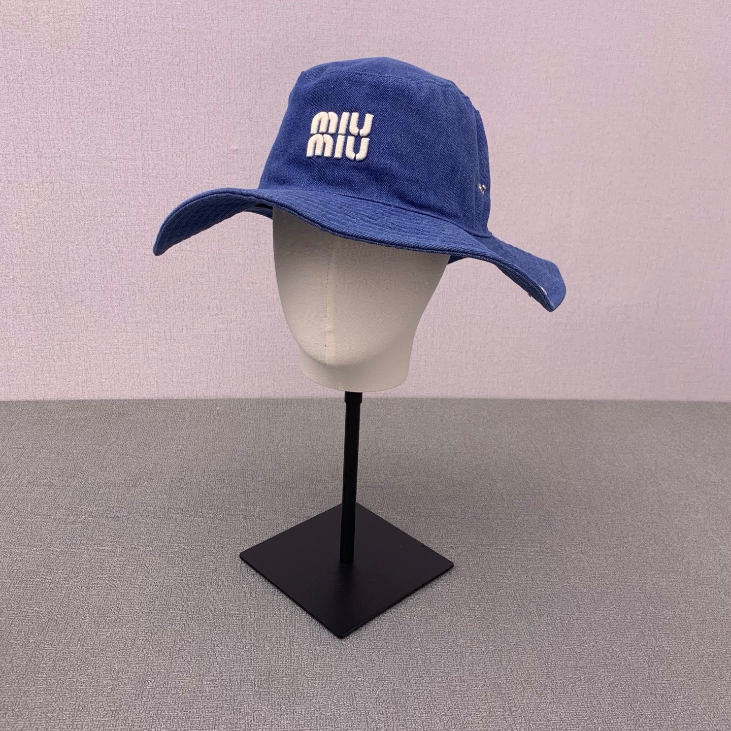 M1Z45A560 Popular hats