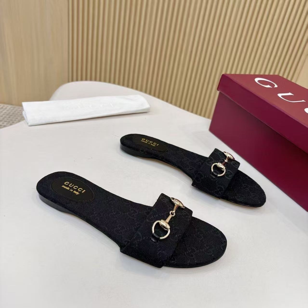 Z2R76B5 Popular high-quality canvas shoes