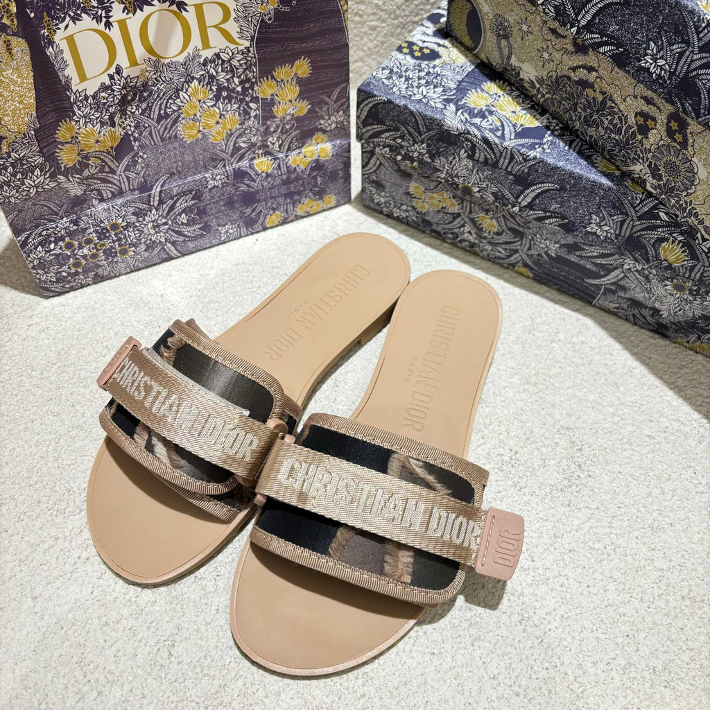 Z1ZD17 Popular slippers