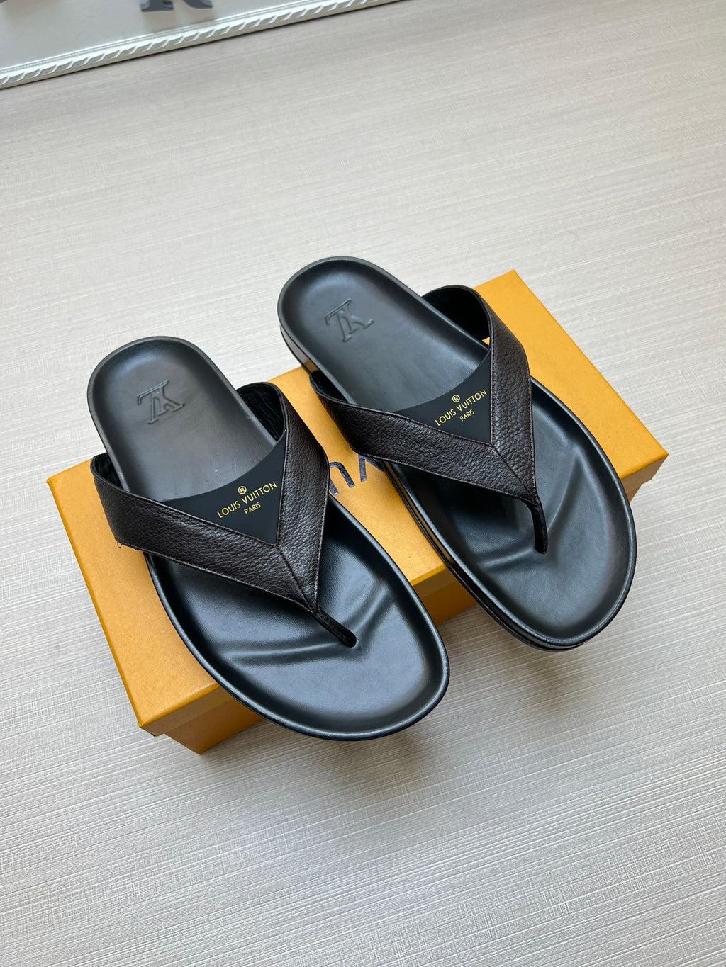 Z5ZE85 Popular slippers