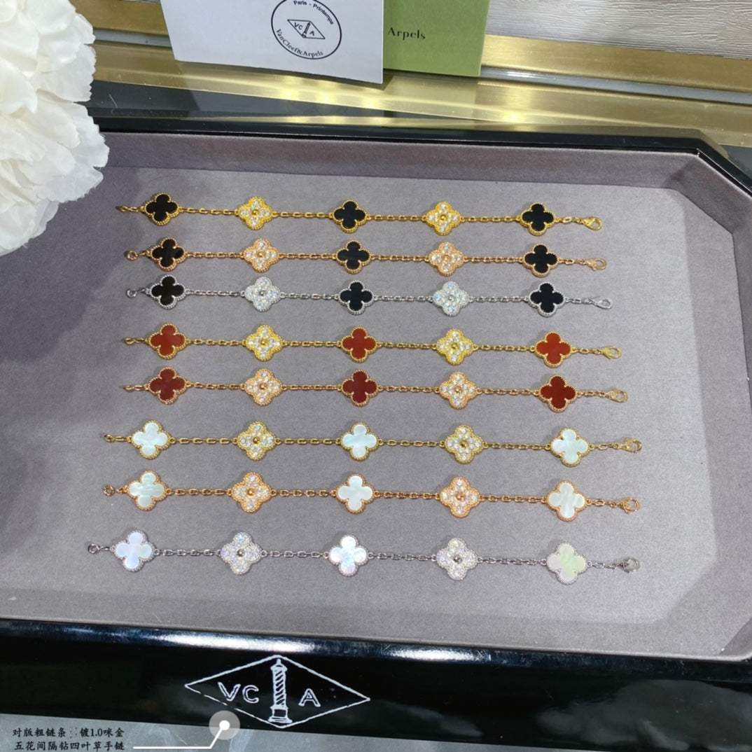 X5X53VA179K  Popular bracelets 5 flowers normal size1.5cm flower