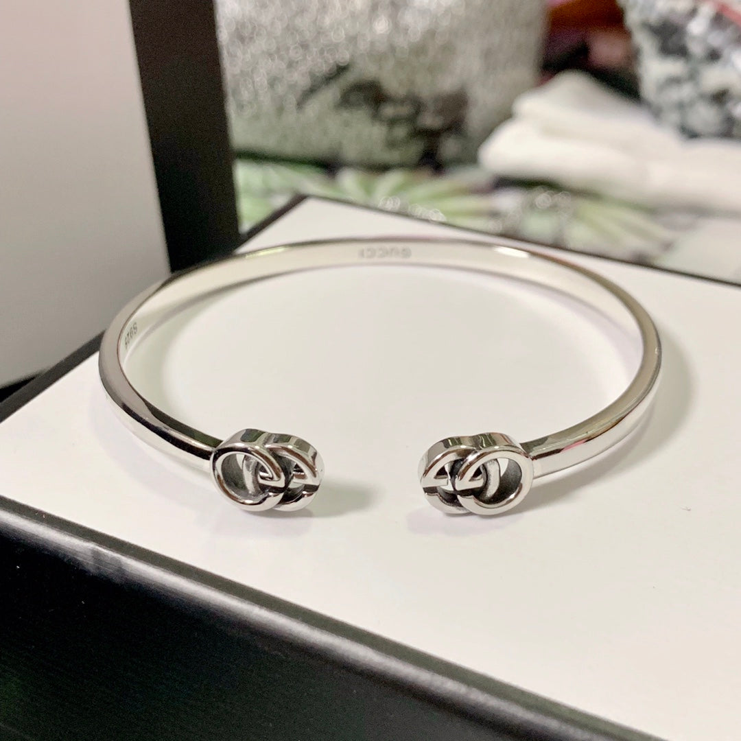 X1Q85B12K  Popular Bracelets