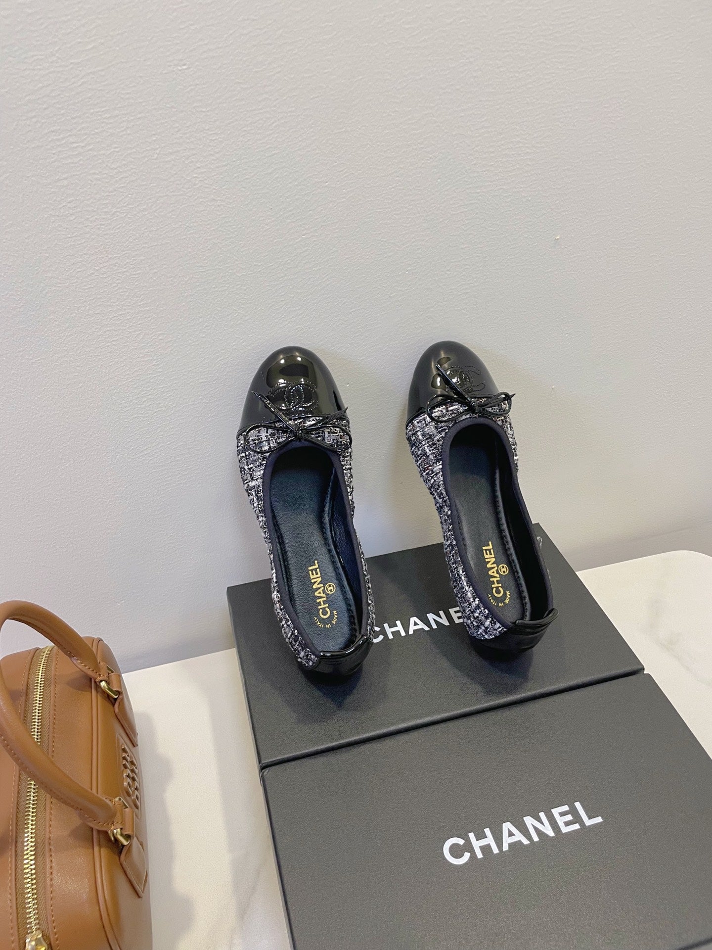 Z2Q95C106 Popular high-quality  shoes