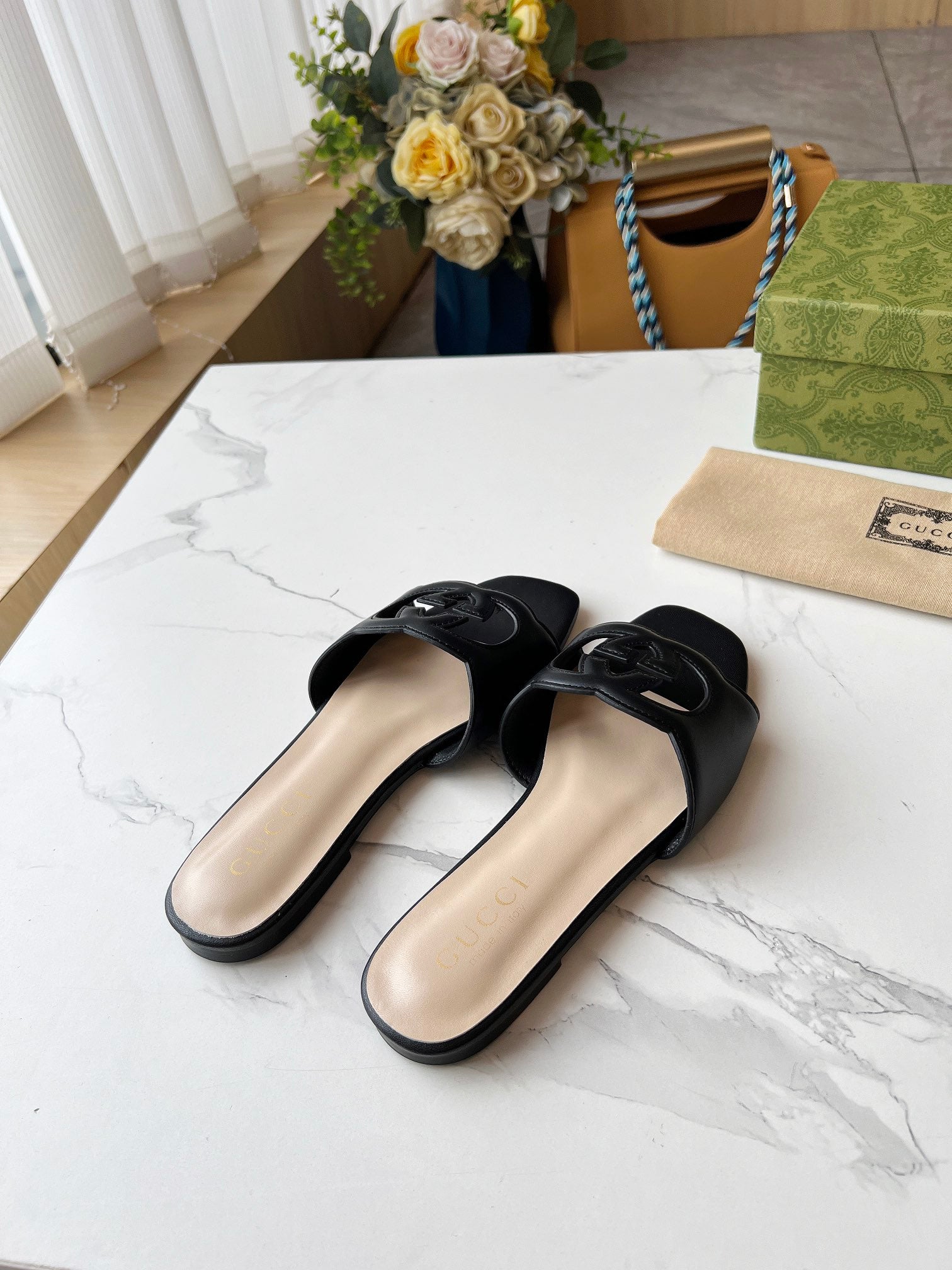 Z2X56B30 Popular high-quality leather Shoes