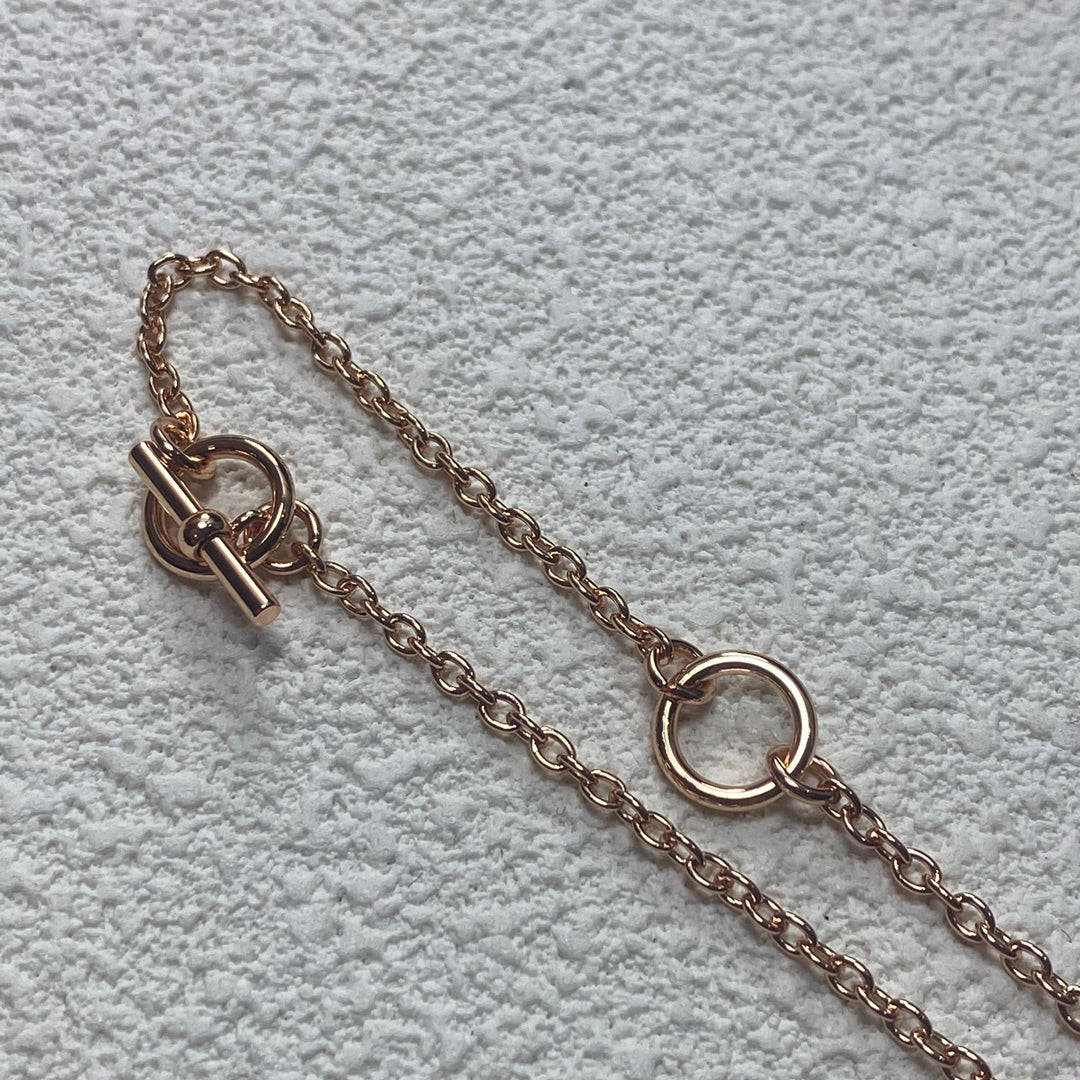 X1Q85H307X Popular Necklaces. Earrings