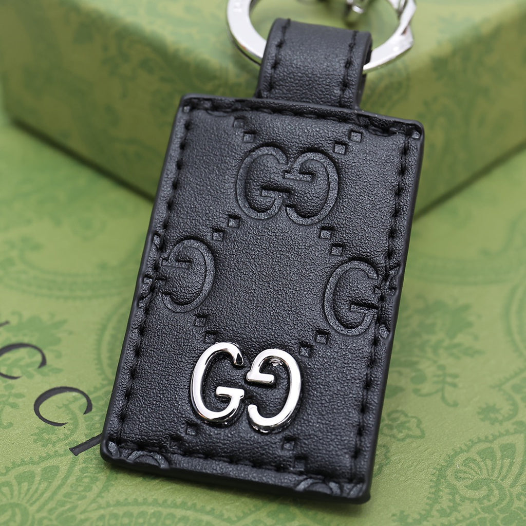 A1Z105B102 Popular bag 's charms accessories