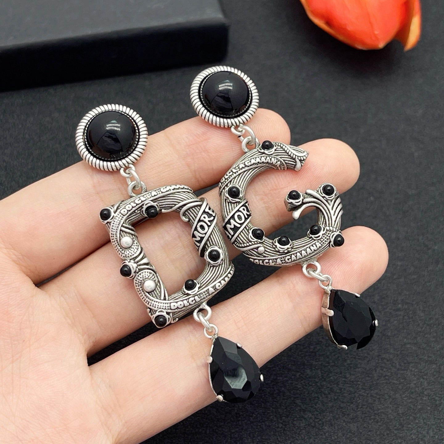 X1Z95A60E Popular Earrings