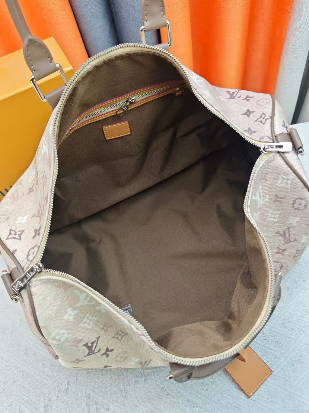 B1N76E16 Popular Luggage bags