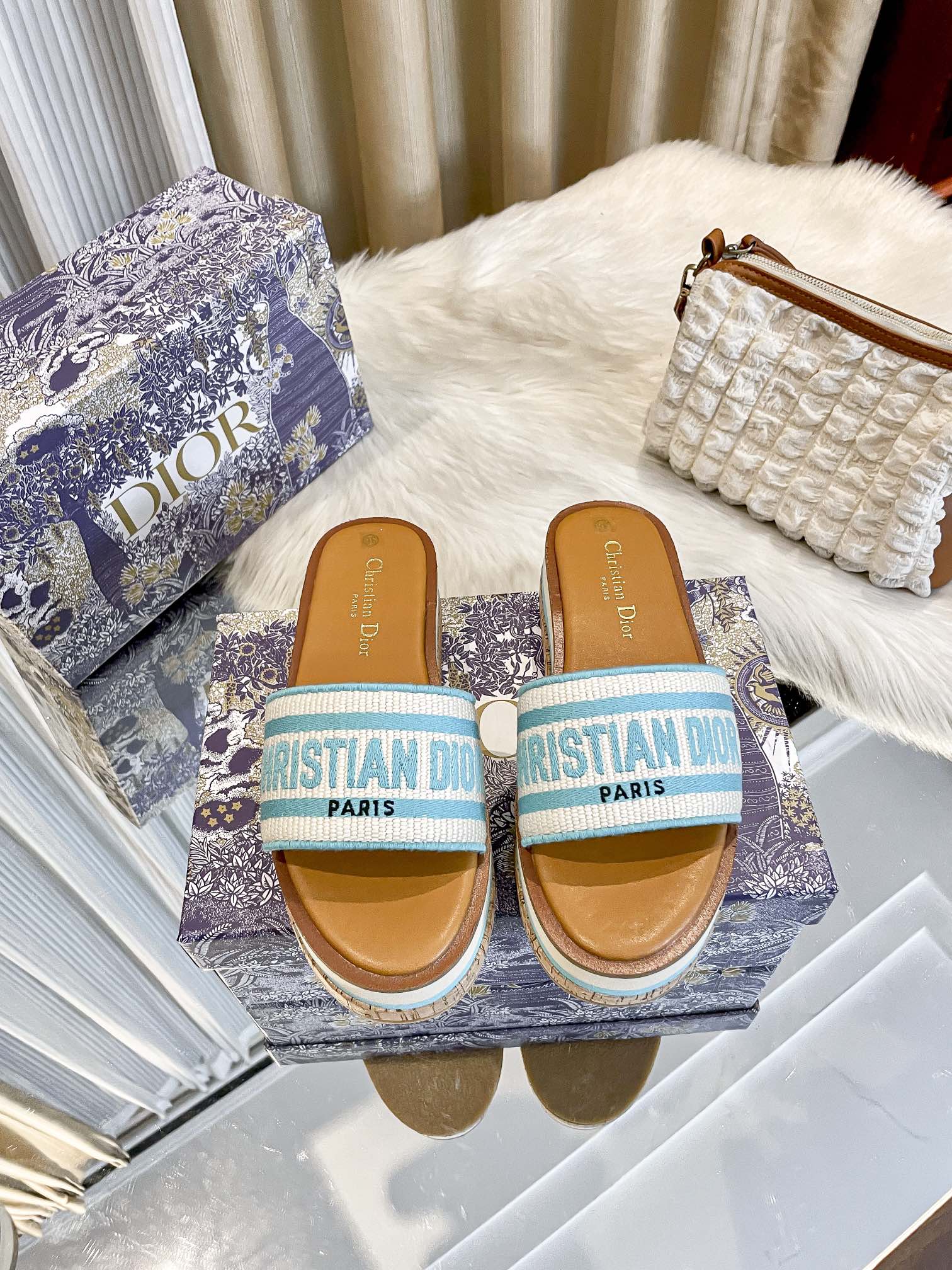 Z1LD22 Popular slippers