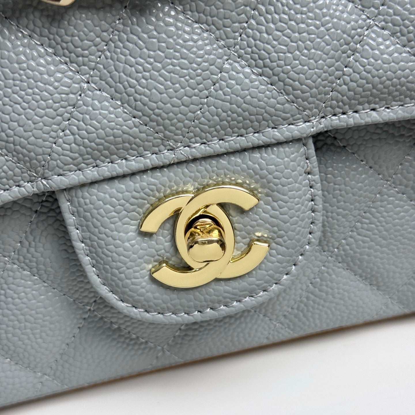 B1R76C12 Popular leather bag
