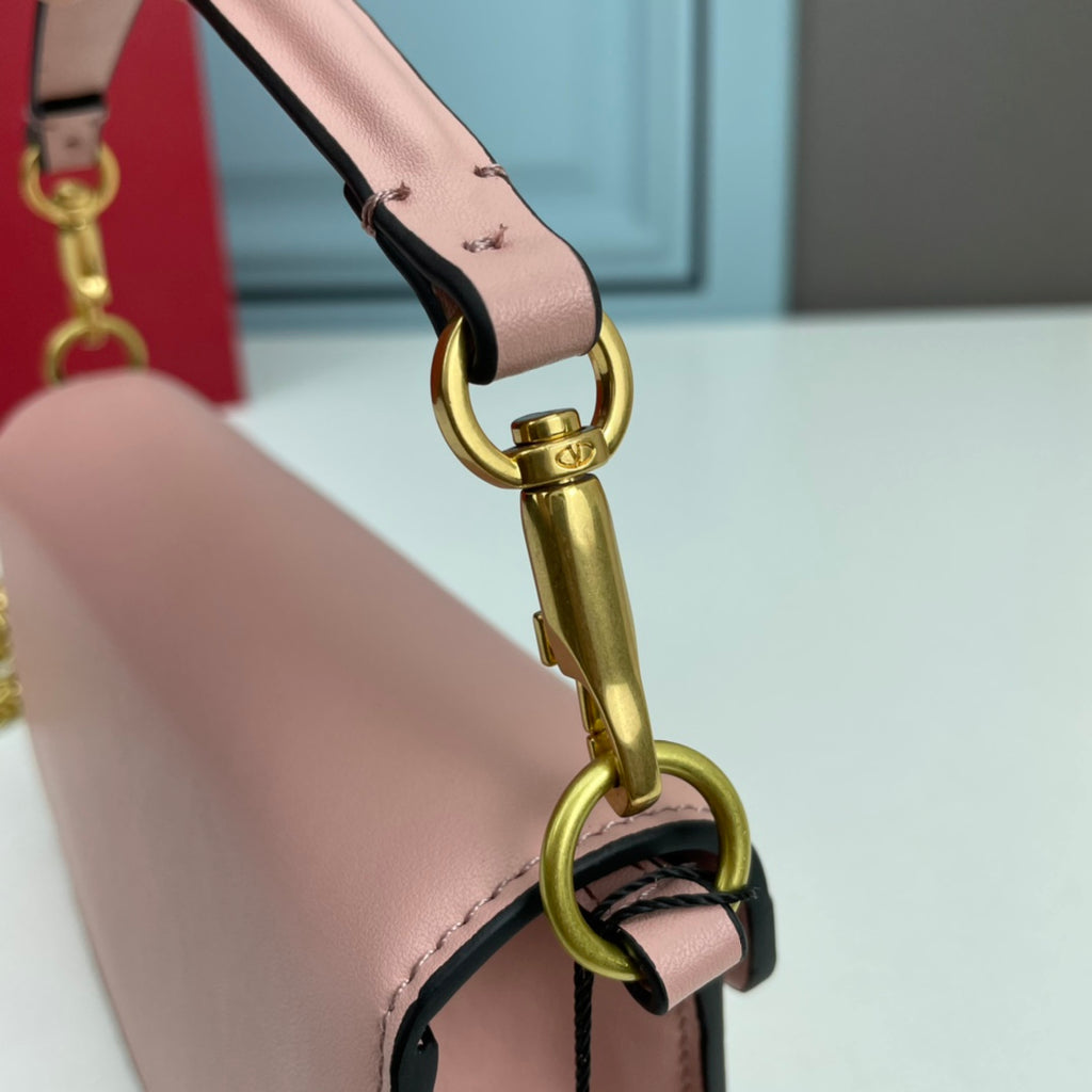 B1W35VL114 Popular  leather bag