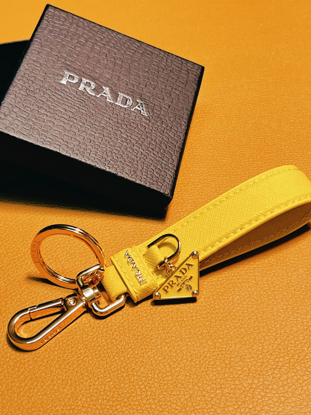 A1Z84PD27  Popular key closure