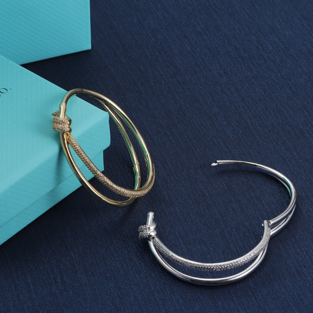 X1Y83T123K  Popular Bracelets