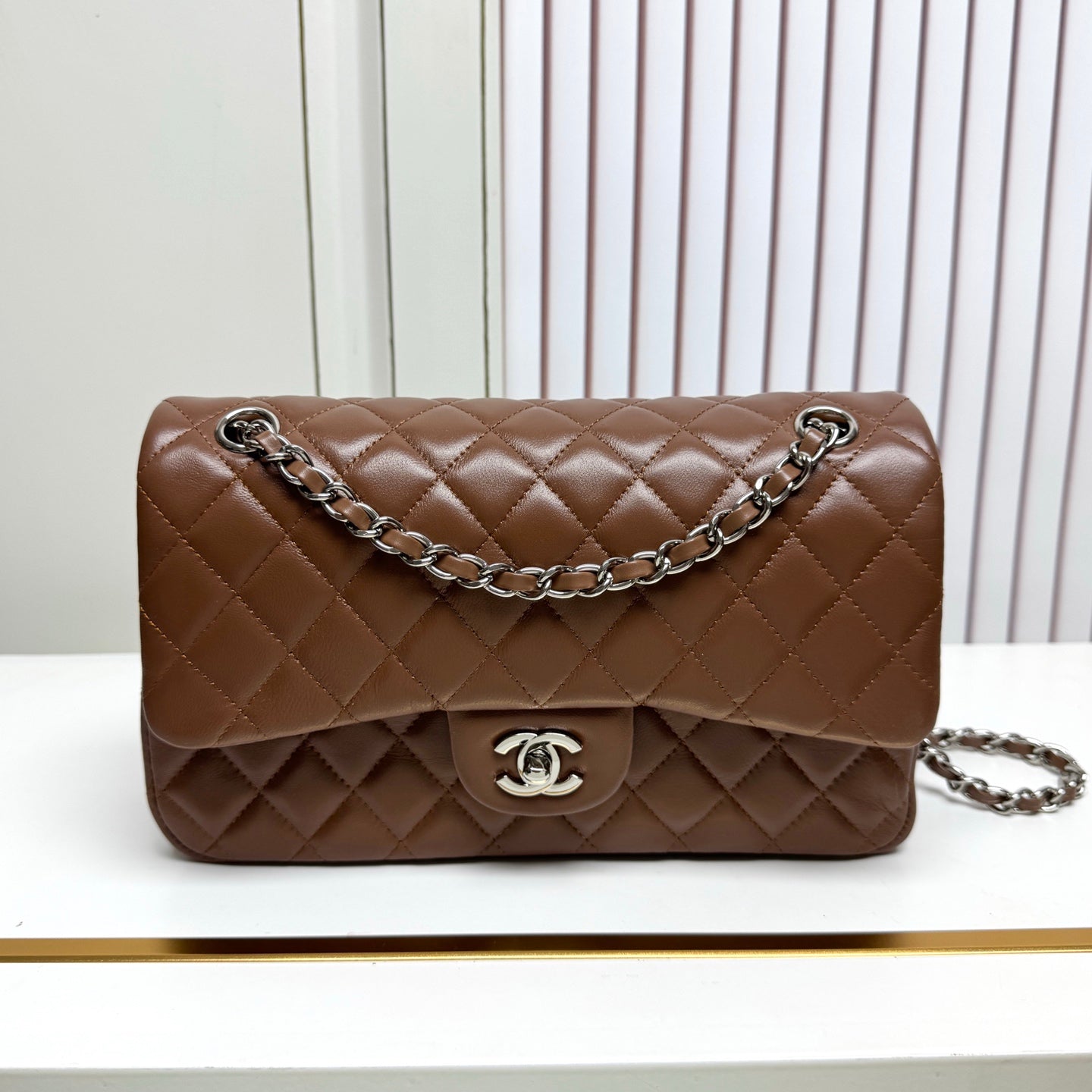B1R76C11 Popular leather bag