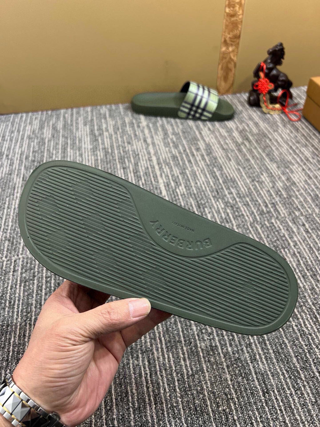 Z5Z35R259 Popular Slippers
