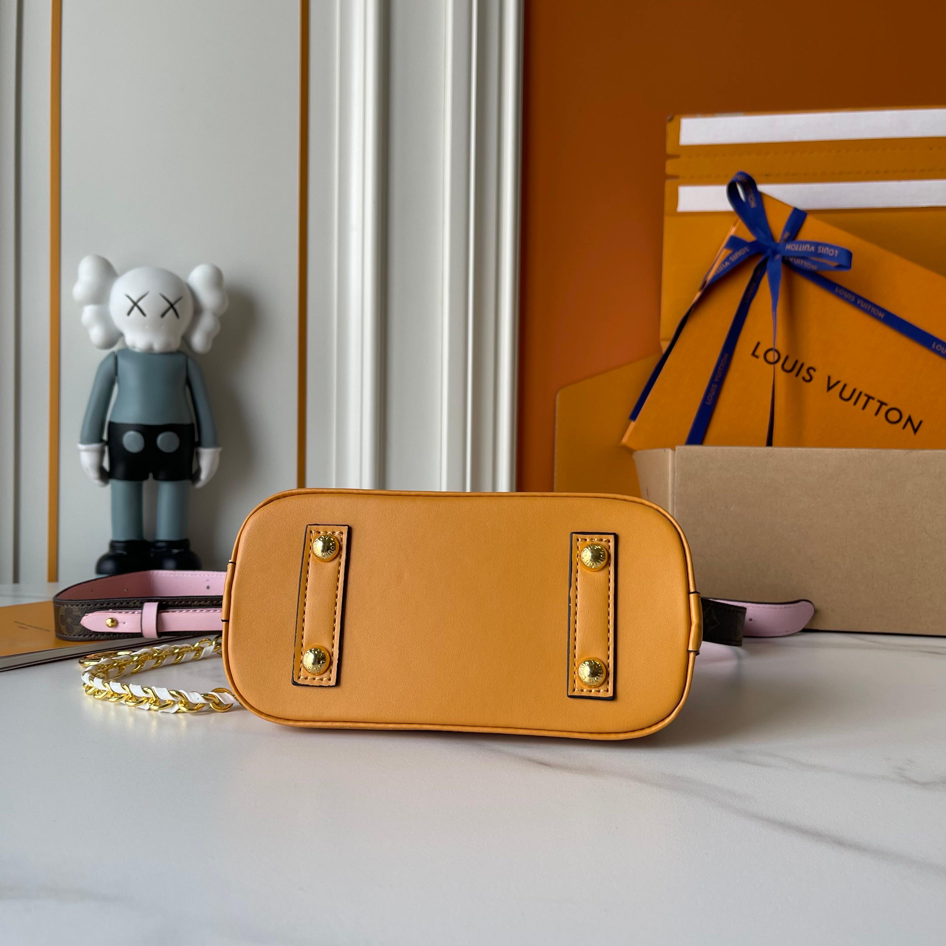 B1P46E95 Popular leather bag