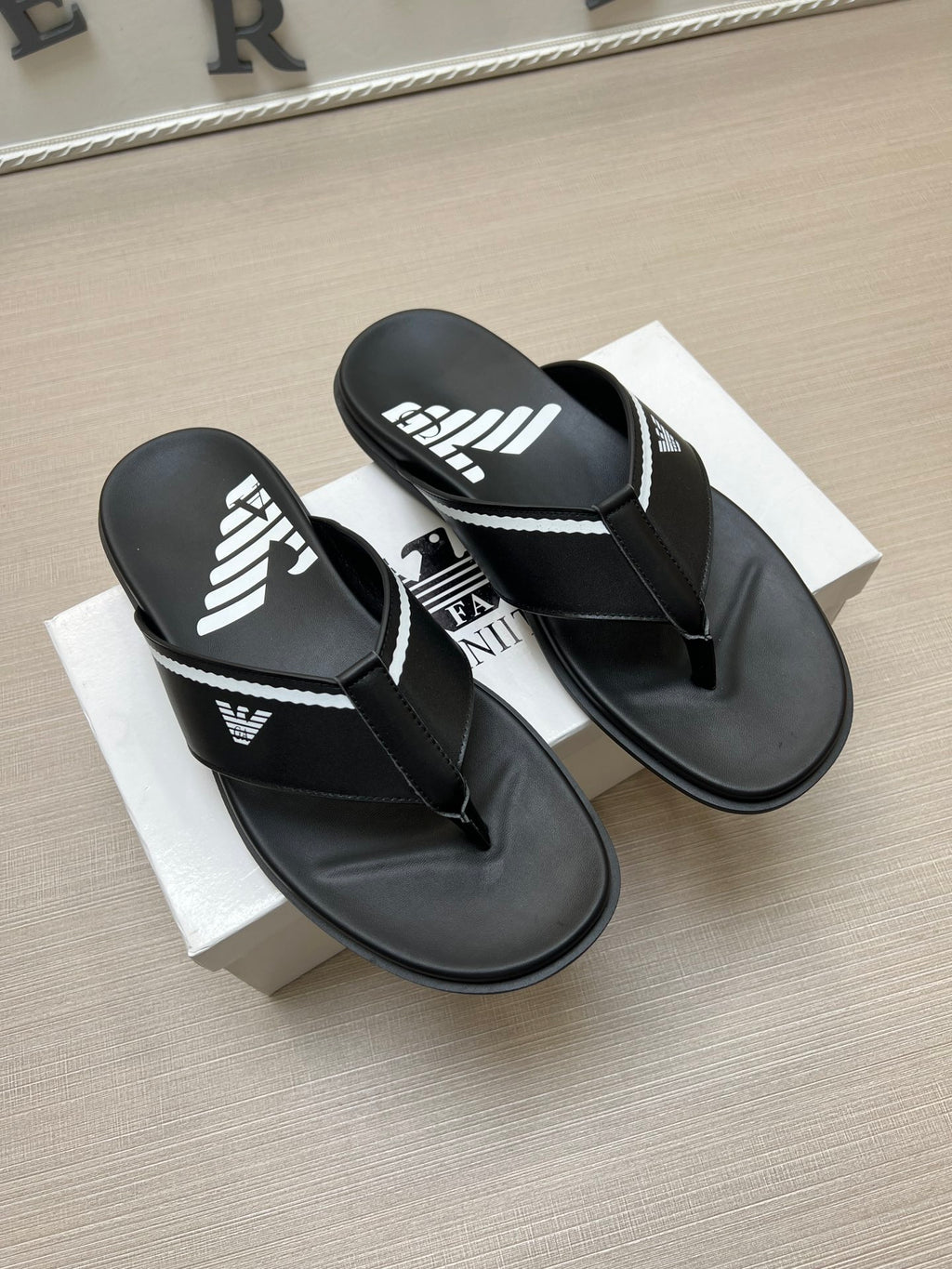 Z5ZA102 Popular slippers