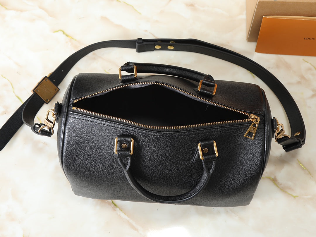 B1P46E40 Popular leather bag