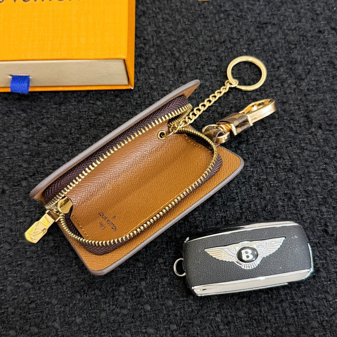 A1Z105E11 Popular bag 's charms accessories