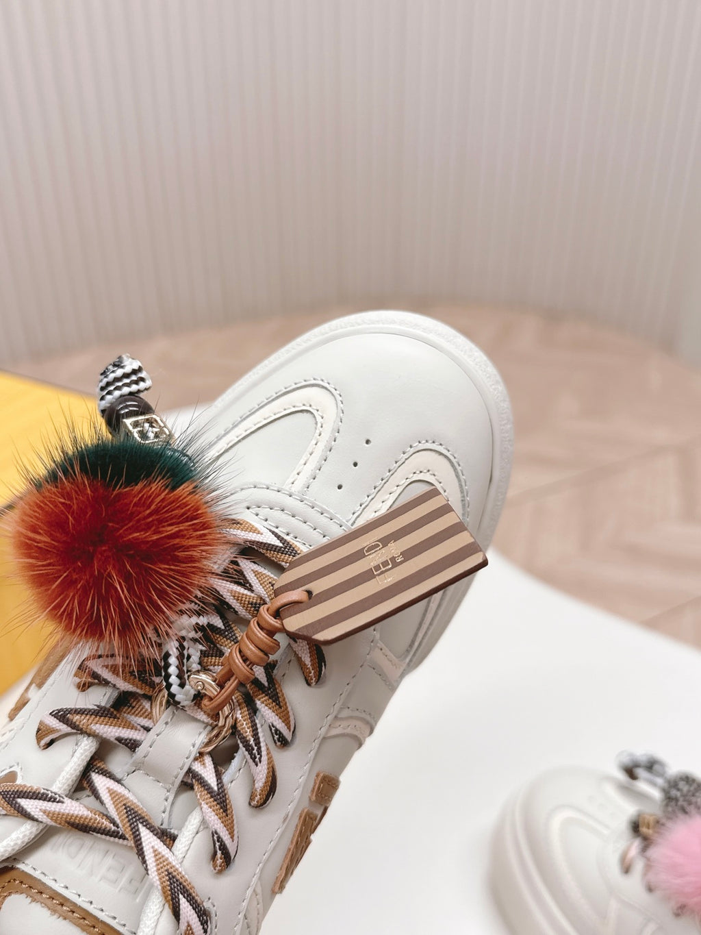 Z2Q105F417 Popular high-quality Shoes